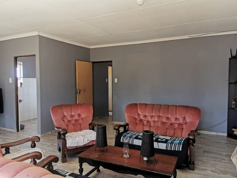 3 Bedroom Property for Sale in Hooikraal Rural Western Cape